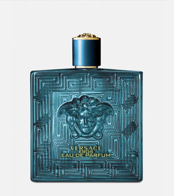 4 Parfum Pria Terbaik: Tetap Wangi dan Percaya Diri di Segala Acara!