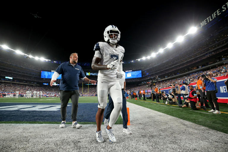 Dallas Cowboys cornerback Trevon Diggs (7) leaves the field after an injury during the fourth quarter against the New York Giants at MetLife Stadium. Brad Penner-Imagn Images