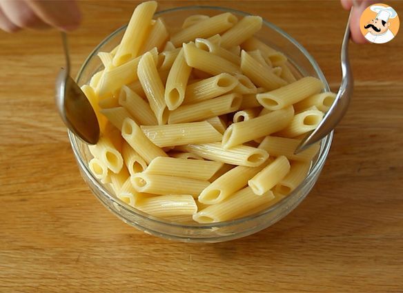 Nudelgratin mit käse und schinken