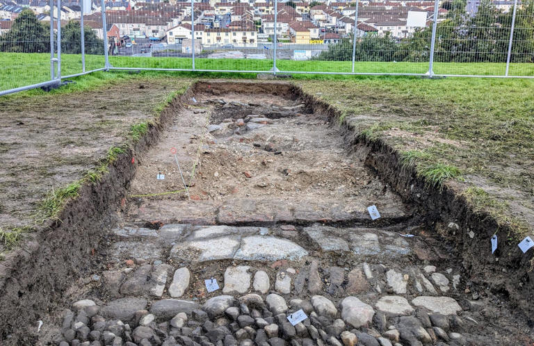 © Photo: Derry Walls