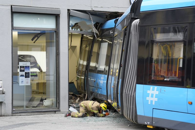 Tram Crashes Into Store In Central Oslo, Injuring Four People