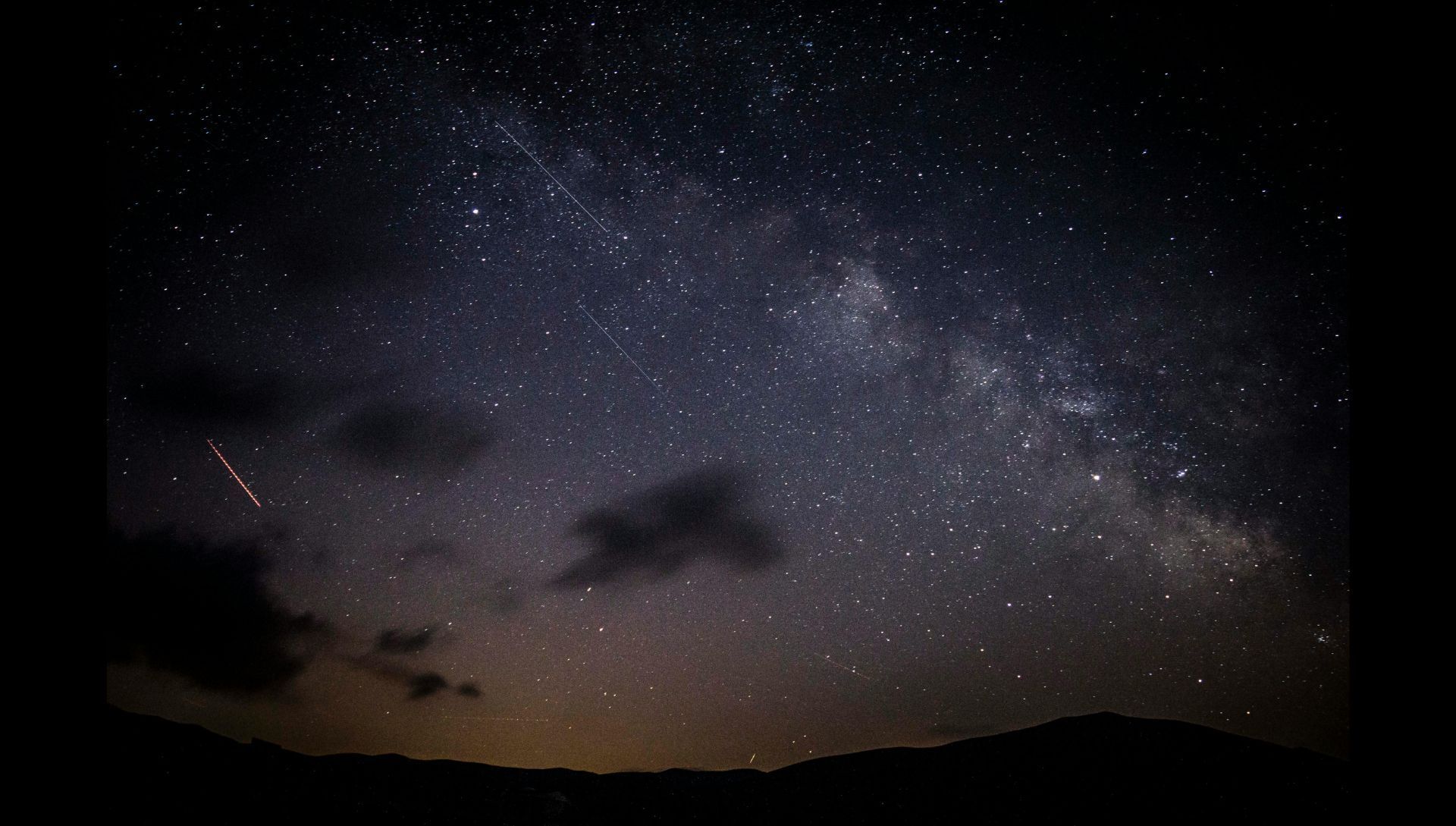 What Is The Headless Halloween Comet? When And Where To Watch The ...