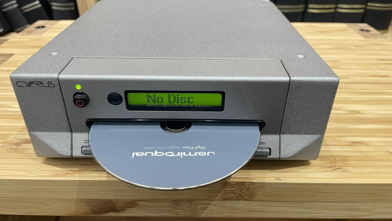 The ever-reliable, superb sounding Cyrus CDi enters the What Hi-Fi ...