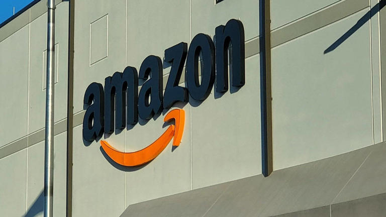Amazon To End Hybrid Work Model, Mandatory 5-Day Office Attendance To Begin  From January
