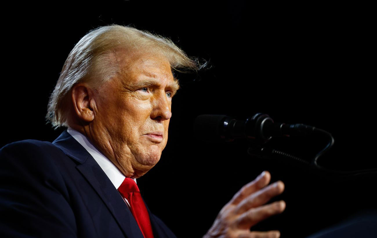 Trump #39 s team disavows his advisor #39 s statement on Crimea Trump #39 s team disavows his advisor #39 s statement on Crimea