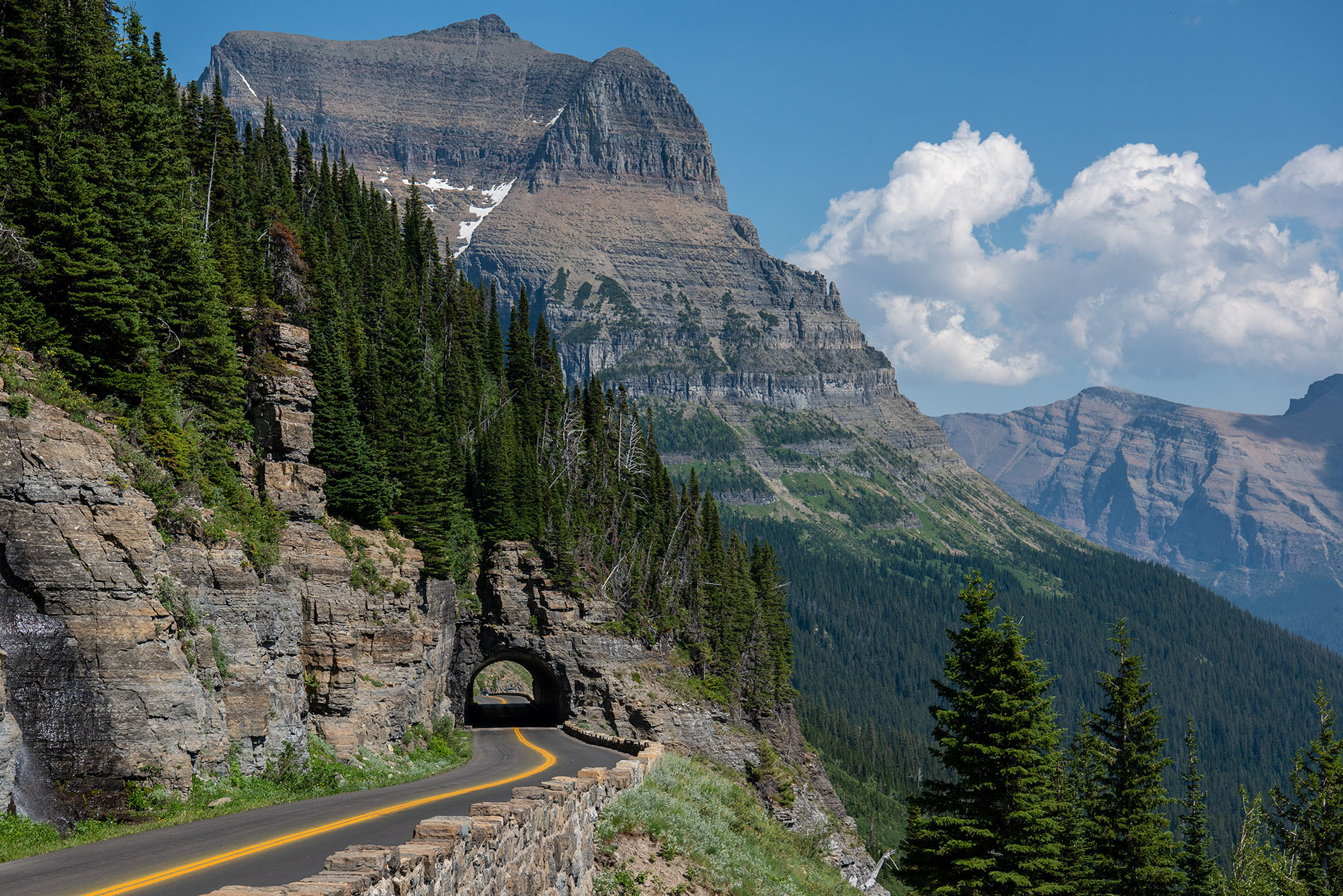 United States: 5 breathtaking roads to explore Western National Parks