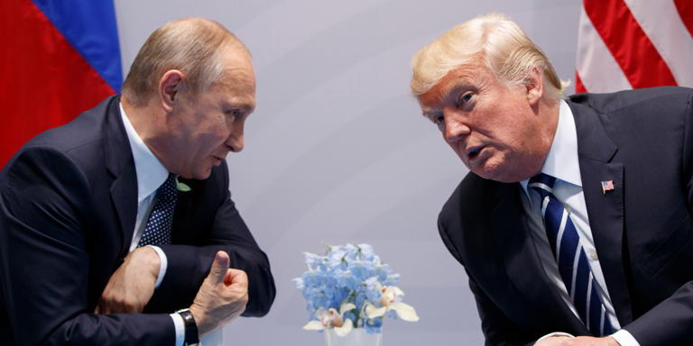 Wladimir Putin (l), Präsident von Russland, und Donald Trump, desginierter US-Präsident (Archiv) Evan Vucci/AP/dpa