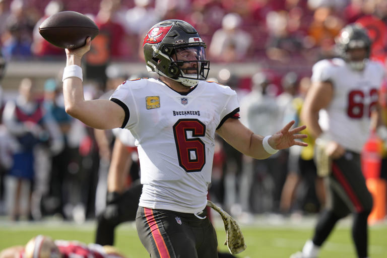 Tampa Bay Buccaneers quarterback Baker Mayfield (6) passes against the San Francisco 49ers during the second half of an NFL football game in Tampa, Fla., Sunday, Nov. 10, 2024. (AP Photo/Chris O'Meara)