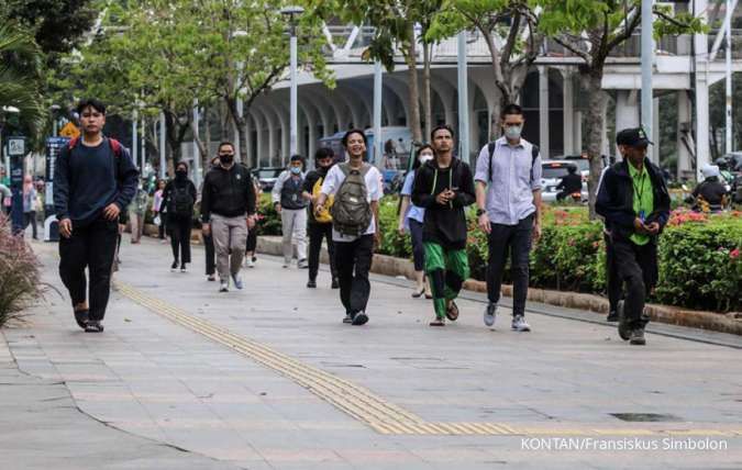 Pemerintah Perkuat Jaring Sosial dan Lapangan Kerja 2025