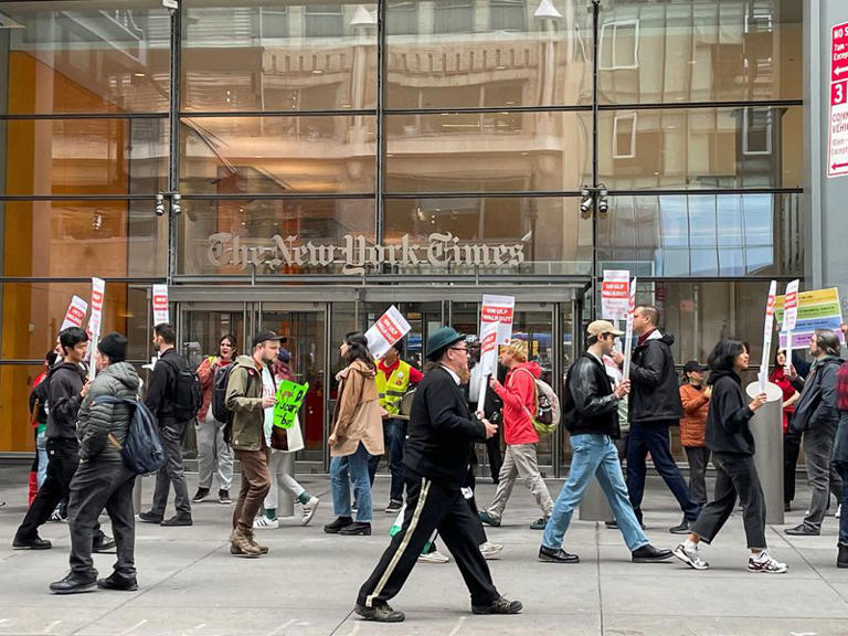 New York Times Tech Guild to return to work, negotiations will go on