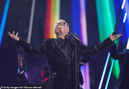 The Pet Shop Boys' lead vocalist Neil Tennant has taken a swipe at today's biggest music artists, as he claim pop music has 'fizzled out' since the 'golden age' of the 80s (seen Sunday)