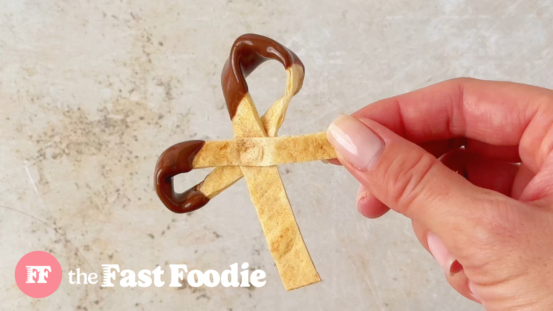 Tortilla-Bögen, süße und festliche Snack-Idee für Weihnachten