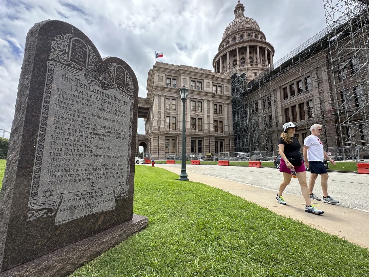 Judge Blocks Louisiana Law Requiring Schools To Display Ten Commandments