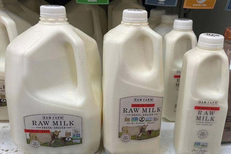 FILE PHOTO: Bottles of raw milk are seen in a display in a Sprouts Farmers Market store in Los Angeles, California, U.S. April 29, 2024. REUTERS/Lisa Baertlein/File Photo