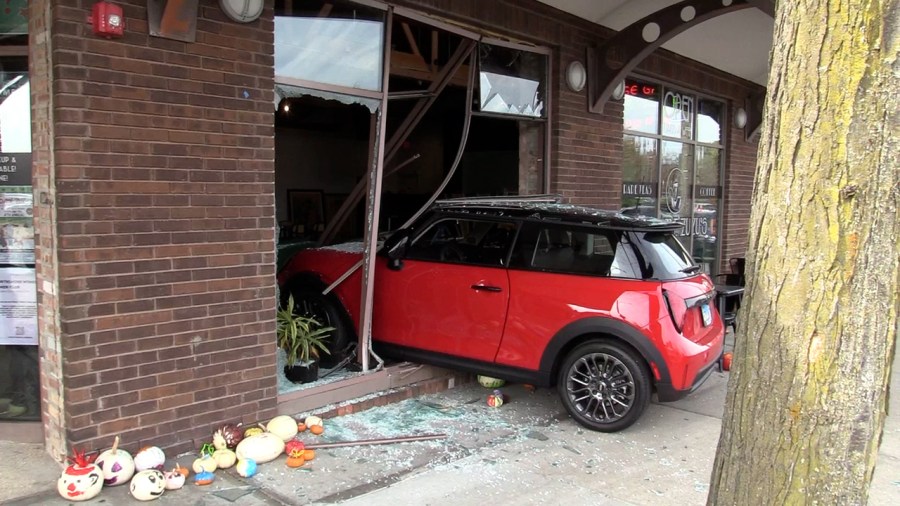 Car Plows Into Billy Corgan’s Tea Shop In Highland Park