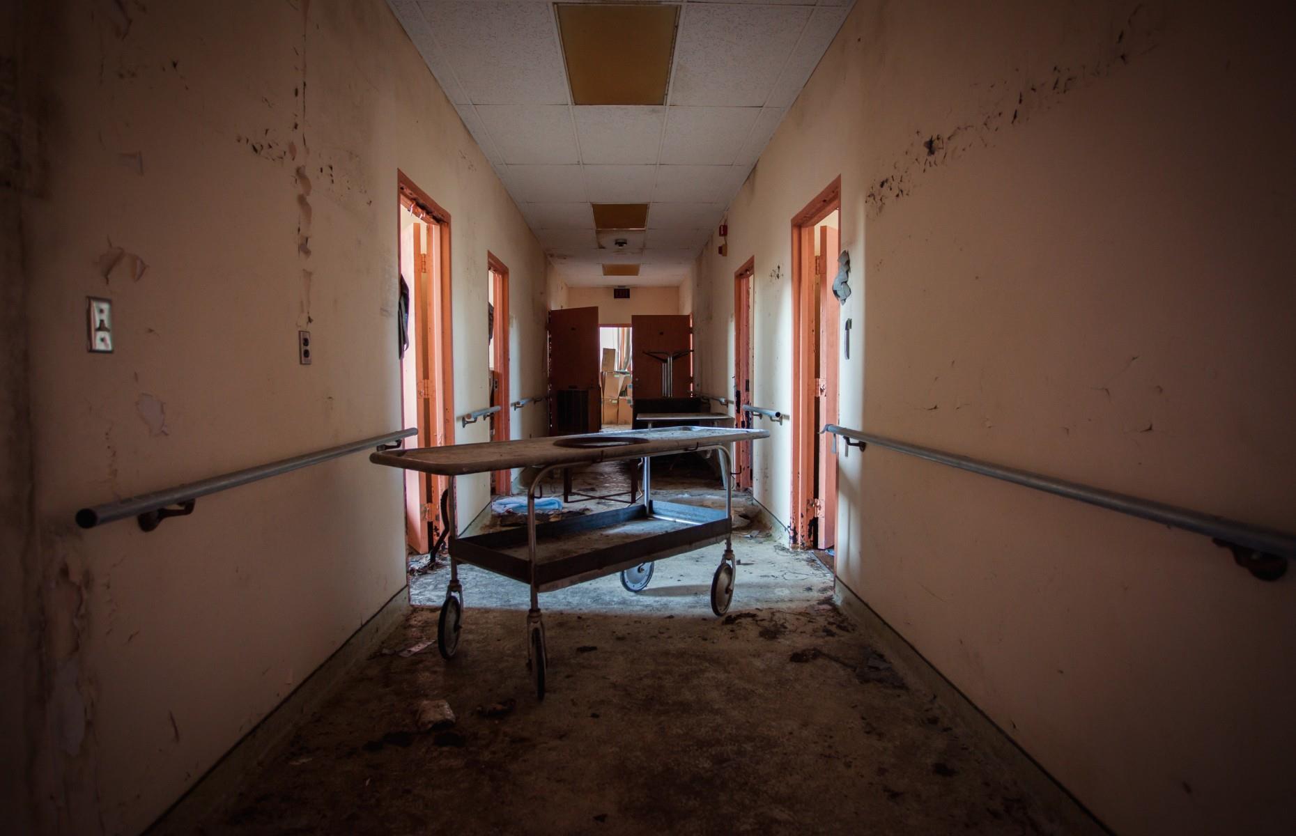 Explore The 9 Spooky Abandoned Hospitals And Asylums In America