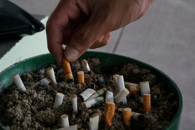 Larangan Merokok di Sekolah: Aturan UU dan Kementerian