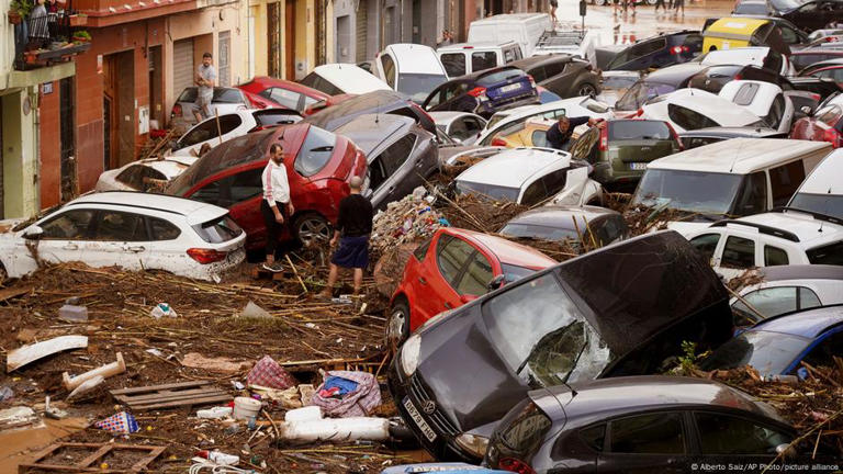 Más De 200 Personas Han Muerto En España Por Las Inundaciones