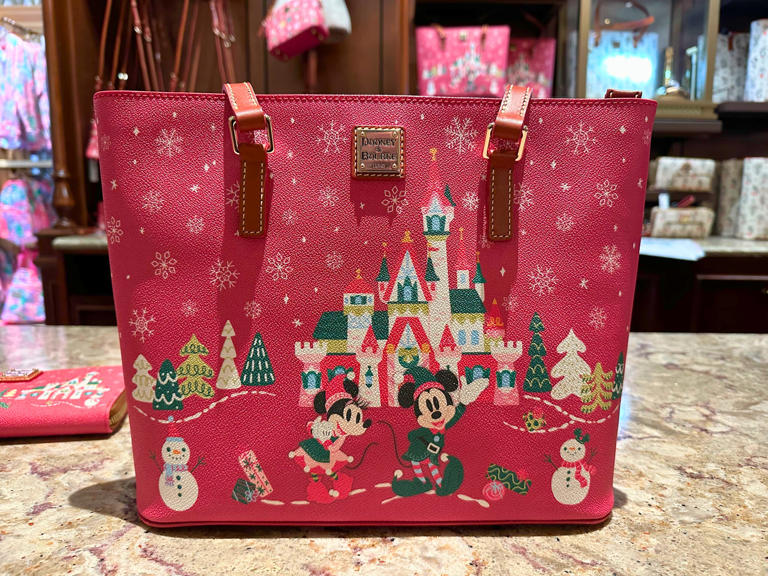 Dooney and bourke christmas purse online