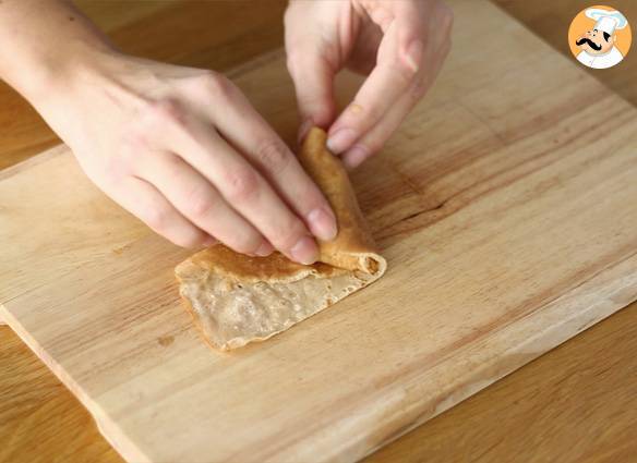 Crêpes-samosas mit äpfeln, karamellisiert