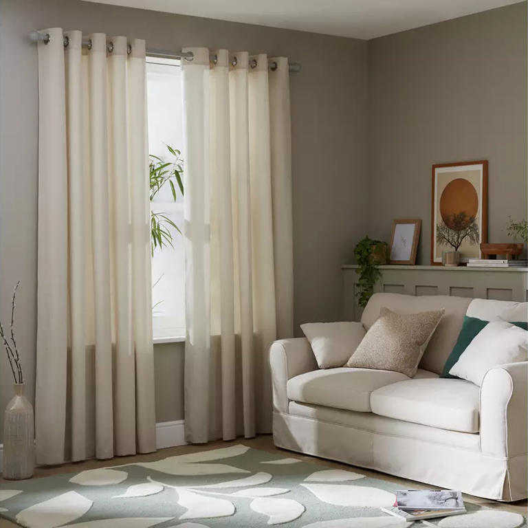 How to measure for eyelet curtains experts share their top tips to