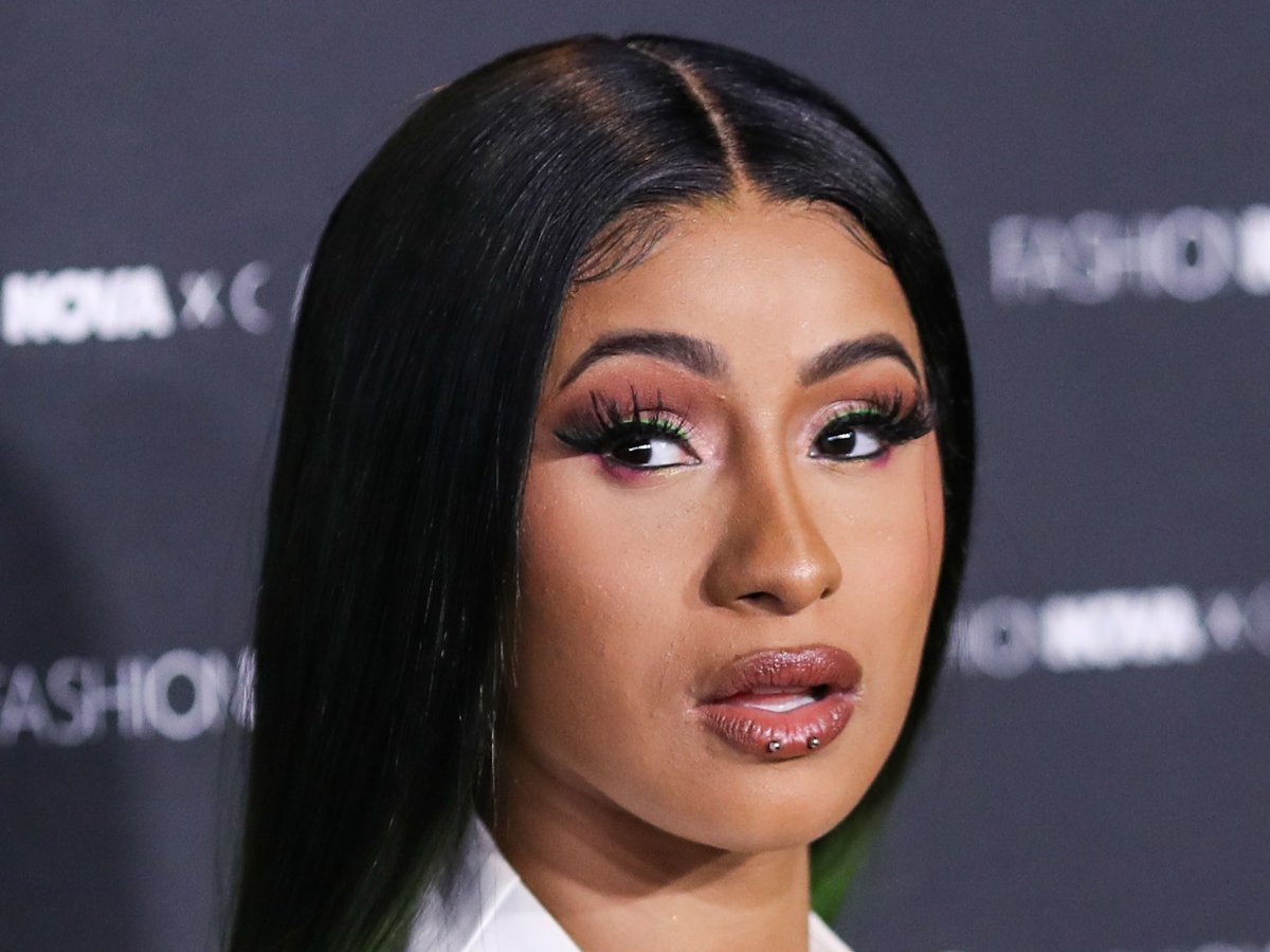 Neues Piercing am Po: Rapperin Cardi B zeigt den Beweis