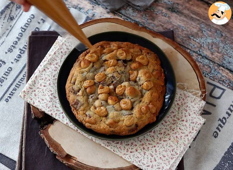 Cookies xxl haselnüsse, milchschokolade und pralinen