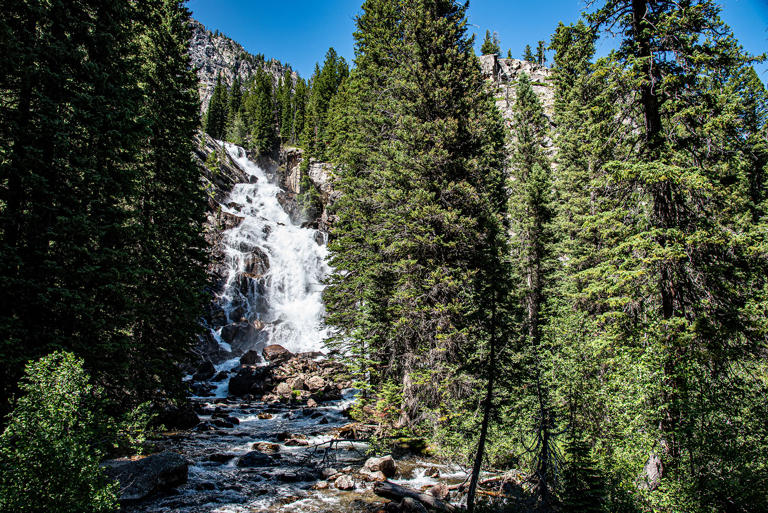 Hidden Falls in Grand Teton National Park © rmbarricarte/Getty Images Plus