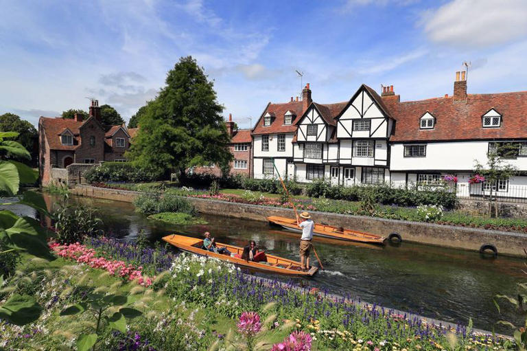 The beautiful Kent riverside walk where you can start and end at a pub