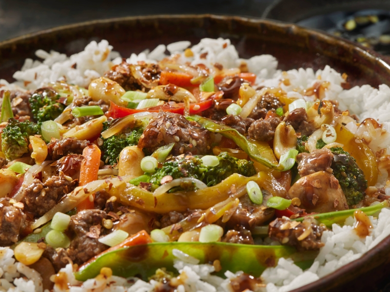 Überraschend leckere Kombi: Blitzrezept für Hackpfanne thailändische Art