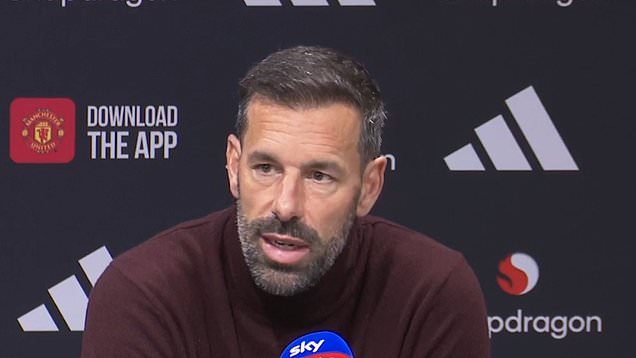 Van Nistelrooy on 'disappointment' with Chelsea draw and future with Amorim