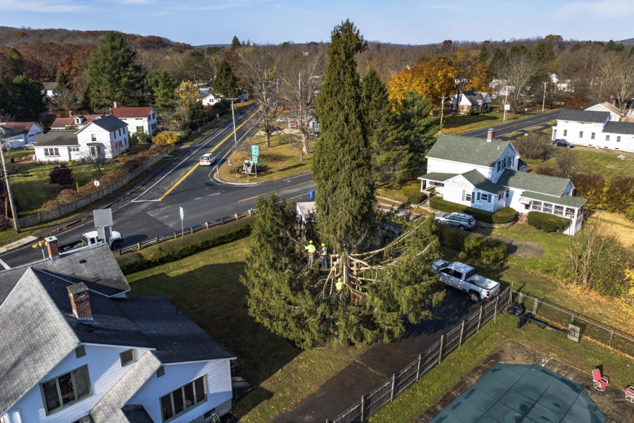 Crowds Flock To Tiny Massachusetts Town To Send Off New York’s ...