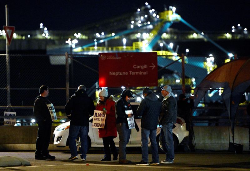 Canada West Coast Ports Shutdown Enters Second Day