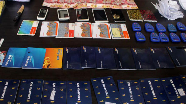 Potret sejumlah barang bukti terkait kasus dugaan judi online yang dikumpulkan Polda Aceh, pada November 2021.