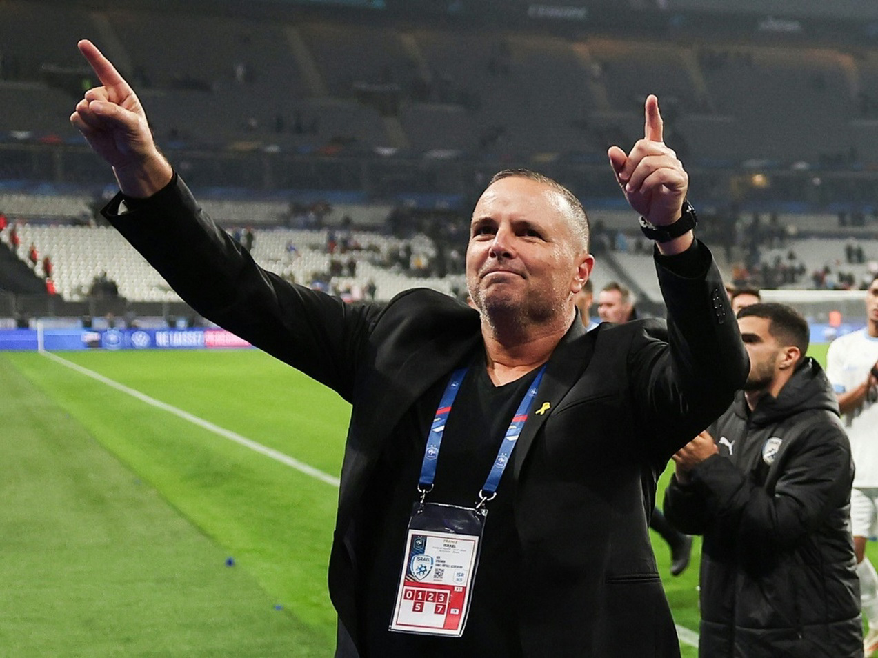 Israels Shimon bedankt sich bei französischen Behörden Israels Shimon bedankt sich bei französischen Behörden