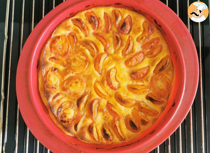 Einfache aprikosen-clafoutis