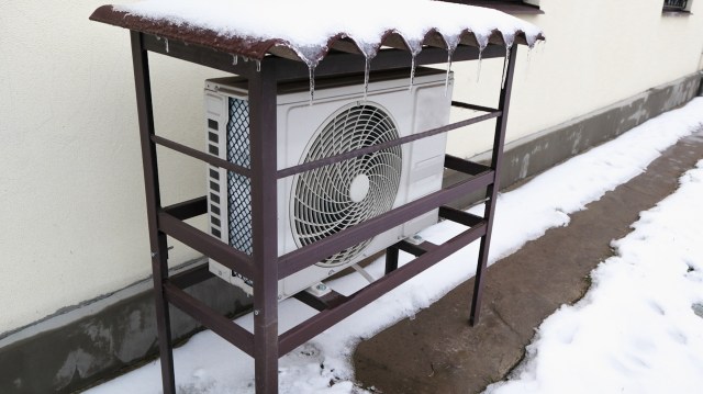 Homeowner sparks lively debate after questioning popular HVAC trend ...