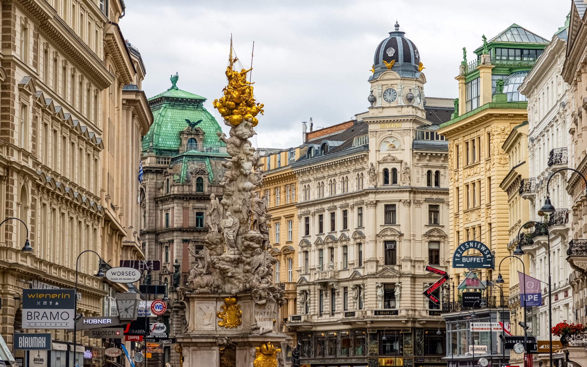 Explore Vienna: 8 Unmissable Sites in the Heart of Austria's Capital Explore Vienna: 8 Unmissable Sites in the Heart of Austria's Capital