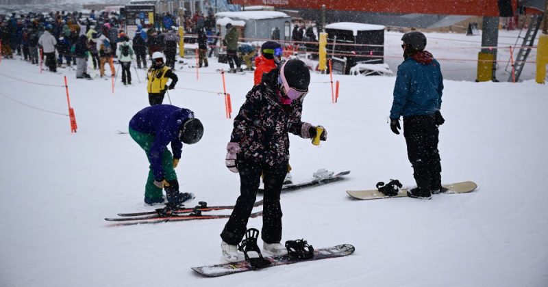 Only 3 Ski Resorts Ban Snowboarding: Here’s Why