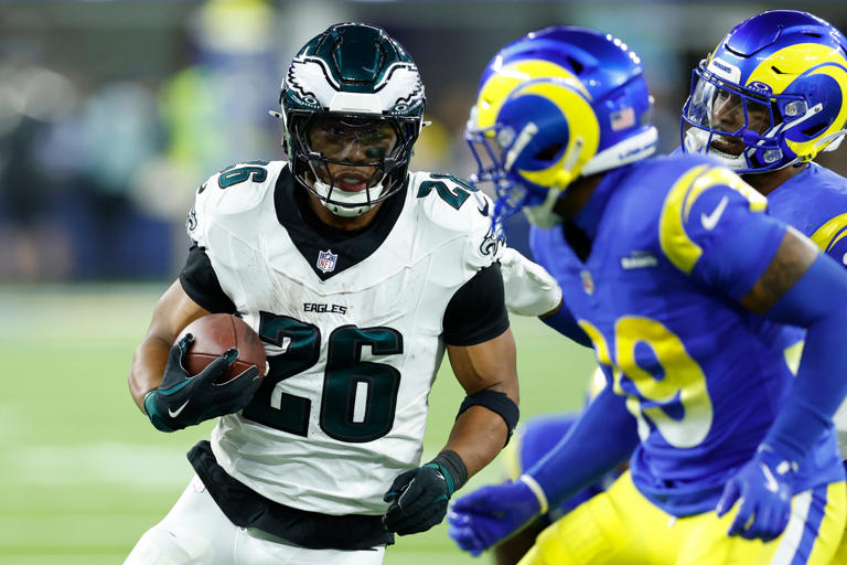 Saquon Barkley stats today: Eagles RB nears single-game NFL rushing record