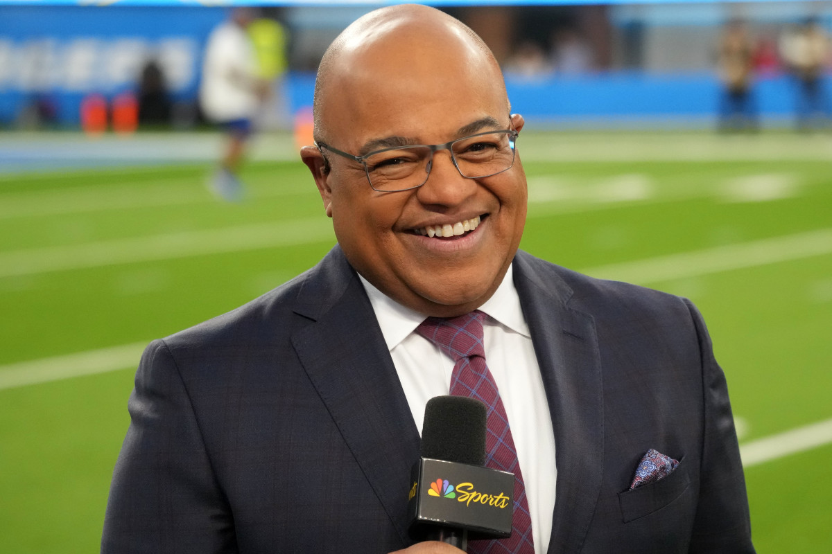 Mike Tirico Didn't Hold Back on NFL Officials During 'Sunday Night