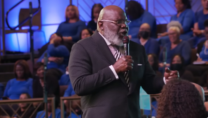 TD Jakes Suffers ‘slight Health Incident’ During Sunday Sermon After ...