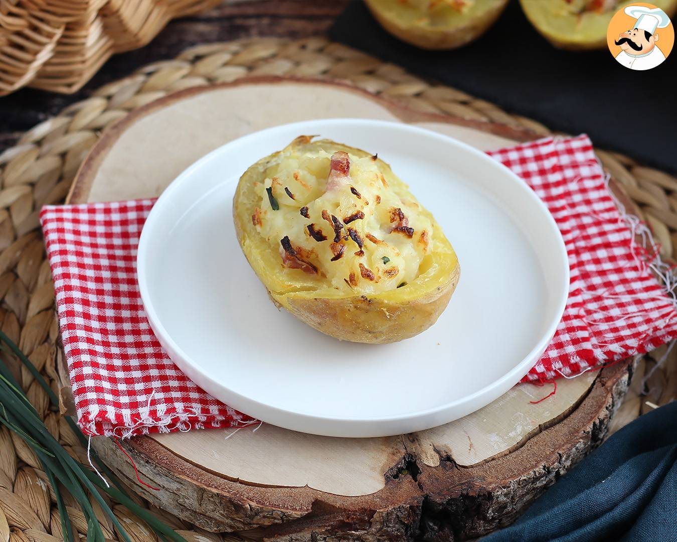 Ofenkartoffeln gefüllt mit speck und käse
