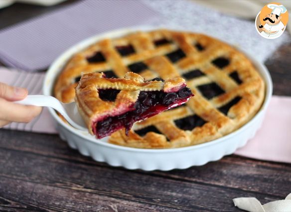 Blätterteigkuchen mit kirschen