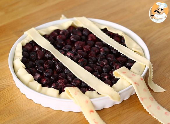 Blätterteigkuchen mit kirschen