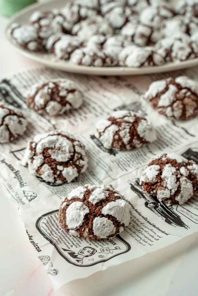 Schoko Crinkle Cookies - leckere Schneeball-Kekse