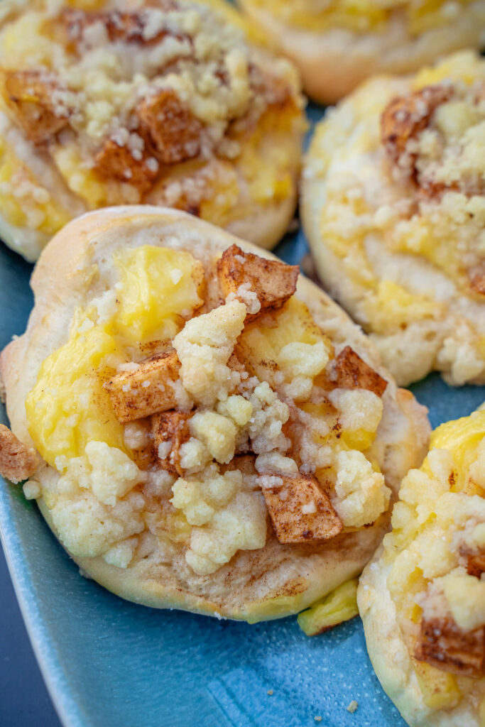 Bratapfel-Streuselschnecken – super lecker mit Apfel und Zimt