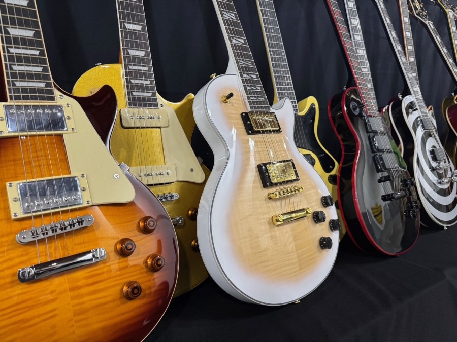 PHOTOS: More Than $18M In Fake Gibson Guitars Seized By U.S. Customs ...