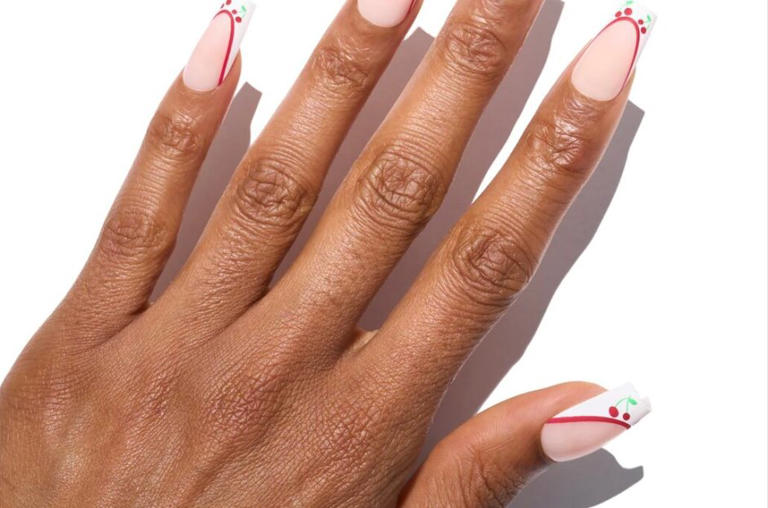 Nicki Minaj Pink Friday Nails Are 50% Off for Black Friday