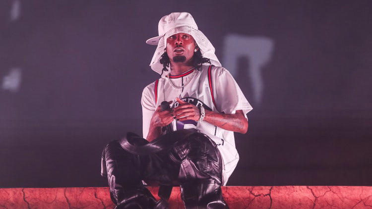 ミュージシャン I AM MUSIC Tee PlayboiCarti Rolling Loud A fan found Playboi Carti's worn 'I AM MUSIC' tee that he